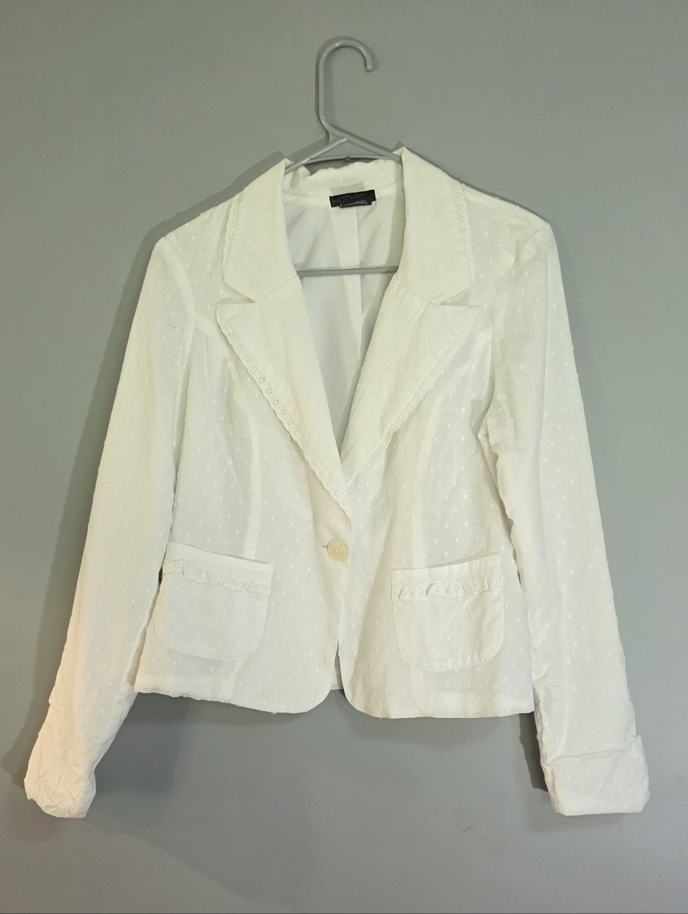 Hot Kiss White Dot-Textured Single-Button Blazer